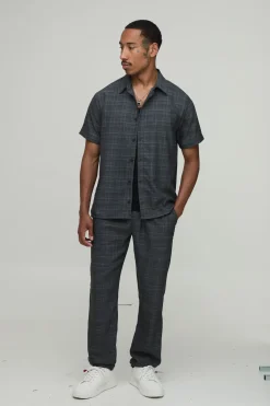 Ensemble Chemise Régulière à Carreaux et Pantalon Fuselé