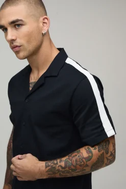 boohooMAN Ensemble Chemise Régulière et Short Décontracté en Sergé avec Bande Contrastante<Homme Ensembles