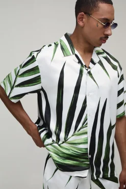 Ensemble Chemise Satinée À Manches Courtes Imprimé Palmier Oversize Et Short