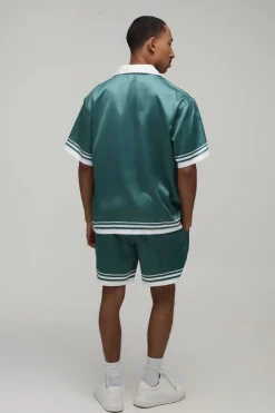 Ensemble Chemise Satinée Oversize À Manches Courtes Et Short Avec Imprimé Double Bordure