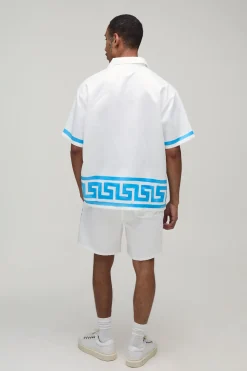 Ensemble Chemise Satinée Oversize À Manches Courtes Et Short À Imprimé Abstrait Bordé
