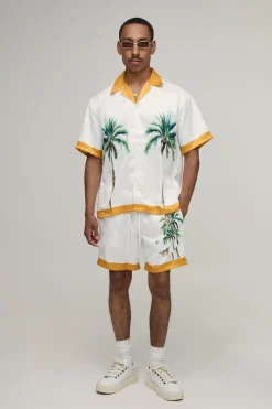 Ensemble Chemise Satinée Oversize À Manches Courtes Et Short Avec Imprimé Destination