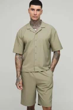 Ensemble chemise technique stretch Revere surdimensionnée et à coupe carrée pour grandes tailles & short confort