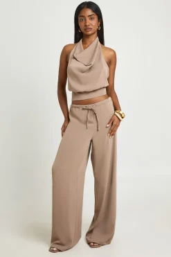 Ensemble Col Bénitier Haut Et Taille Froncée