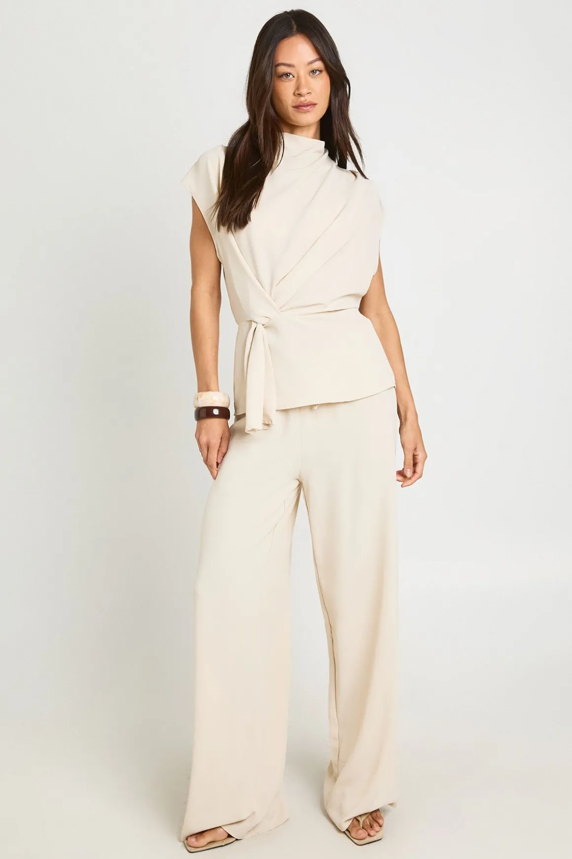 Ensemble Coordonné Blouse Col Bénitier À Nœud Martelé Et Pantalon Large Jambe Longue