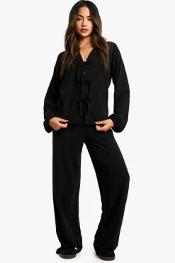 Ensemble coordonné : blouse côtelée à nouer à l'avant et pantalon