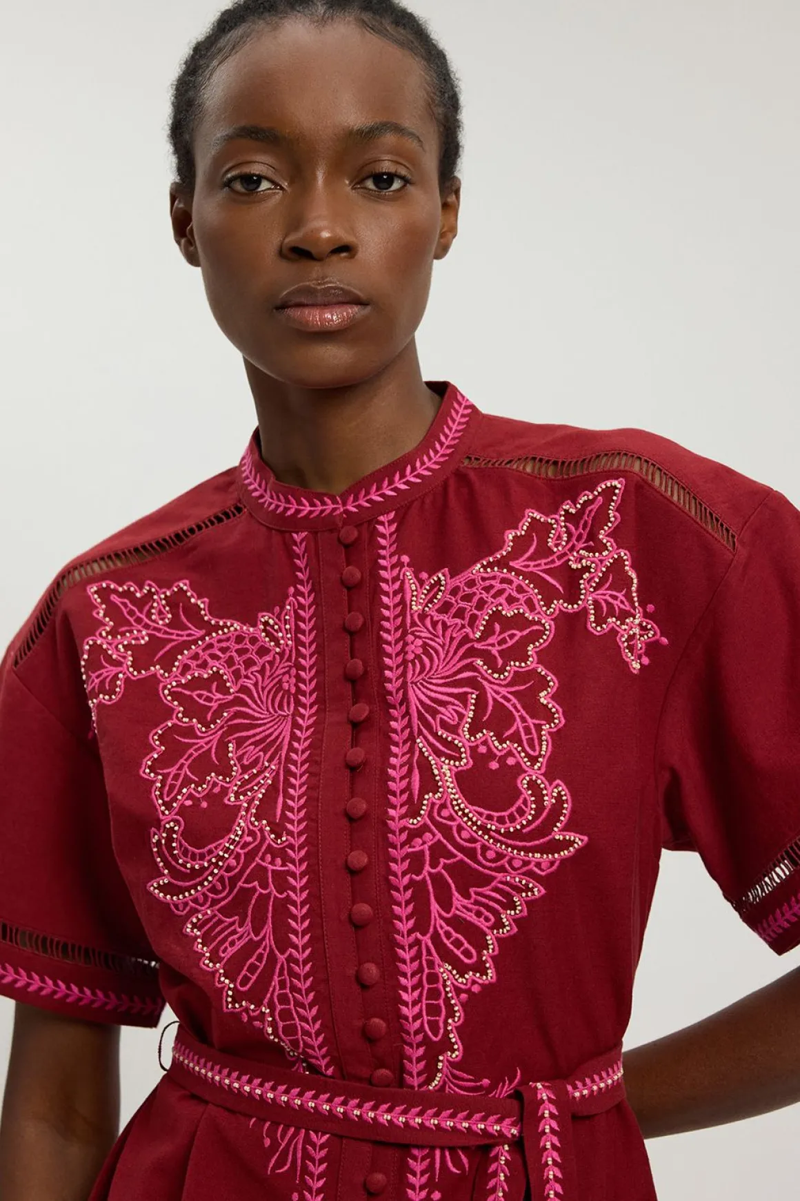Ensemble Coordonné Chemise Brodée De Perles En Mélange De Lin