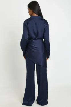 Ensemble Coordonné Chemise Et Pantalon En Satin Avec Taille Nouée