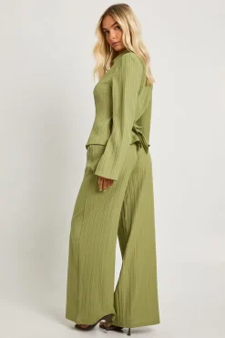Ensemble coordonné : chemise texturée à nouer dans le dos et pantalon assorti