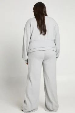 boohoo Ensemble Coordonné Côtelé Doux Avec Haut Croisé Froncé Et Pantalon À Revers<Femme Ensembles