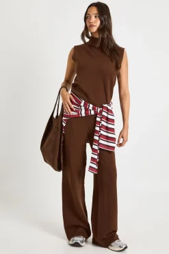 Ensemble Coordonné Débardeur Tricoté Ultra Doux À Col Fendu Et Pantalon Droit
