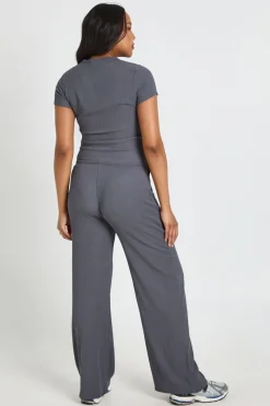 Ensemble Coordonné De Maternité T-shirt Côtés Froncés Et Pantalon Large