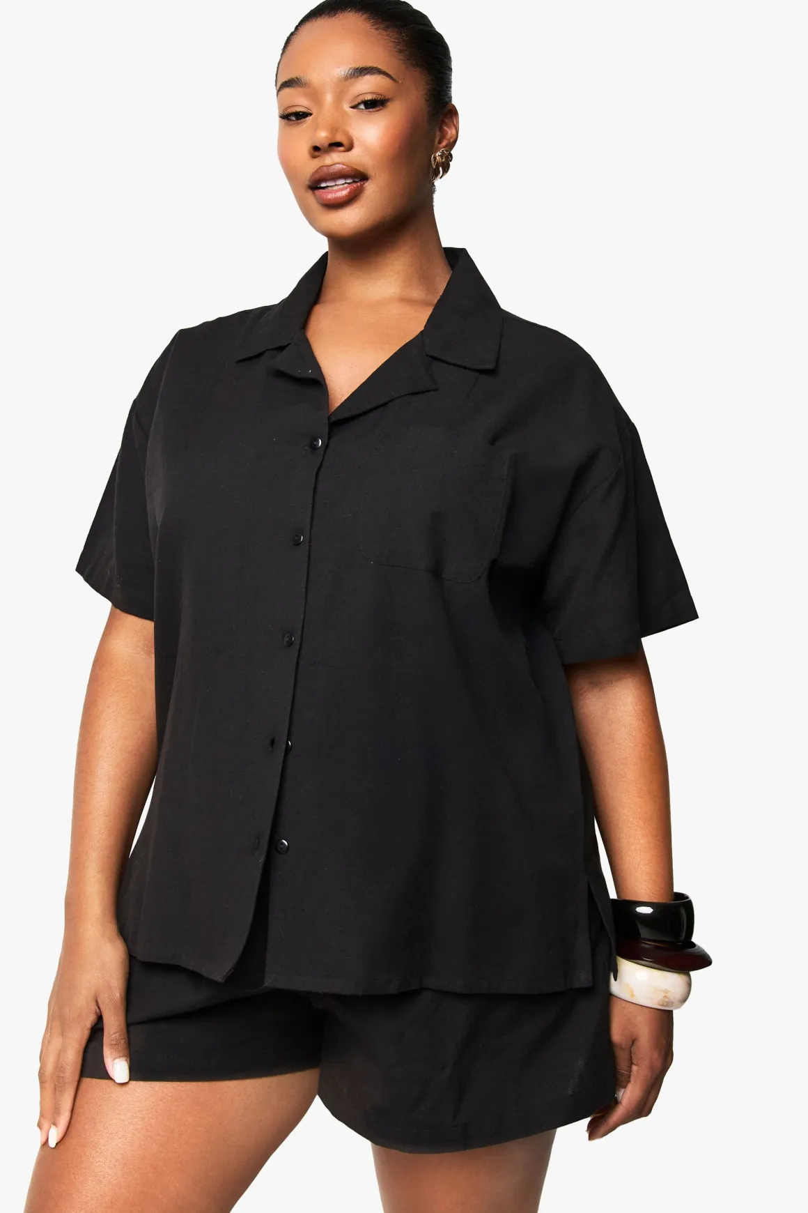 Ensemble coordonné grande taille : chemise à manches courtes effet lin et short à taille élastiquée