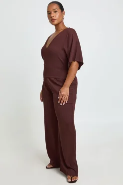 Ensemble Coordonné Grande Taille Haut Texturé Col V Taille Cintrée Et Pantalon Jambes Larges