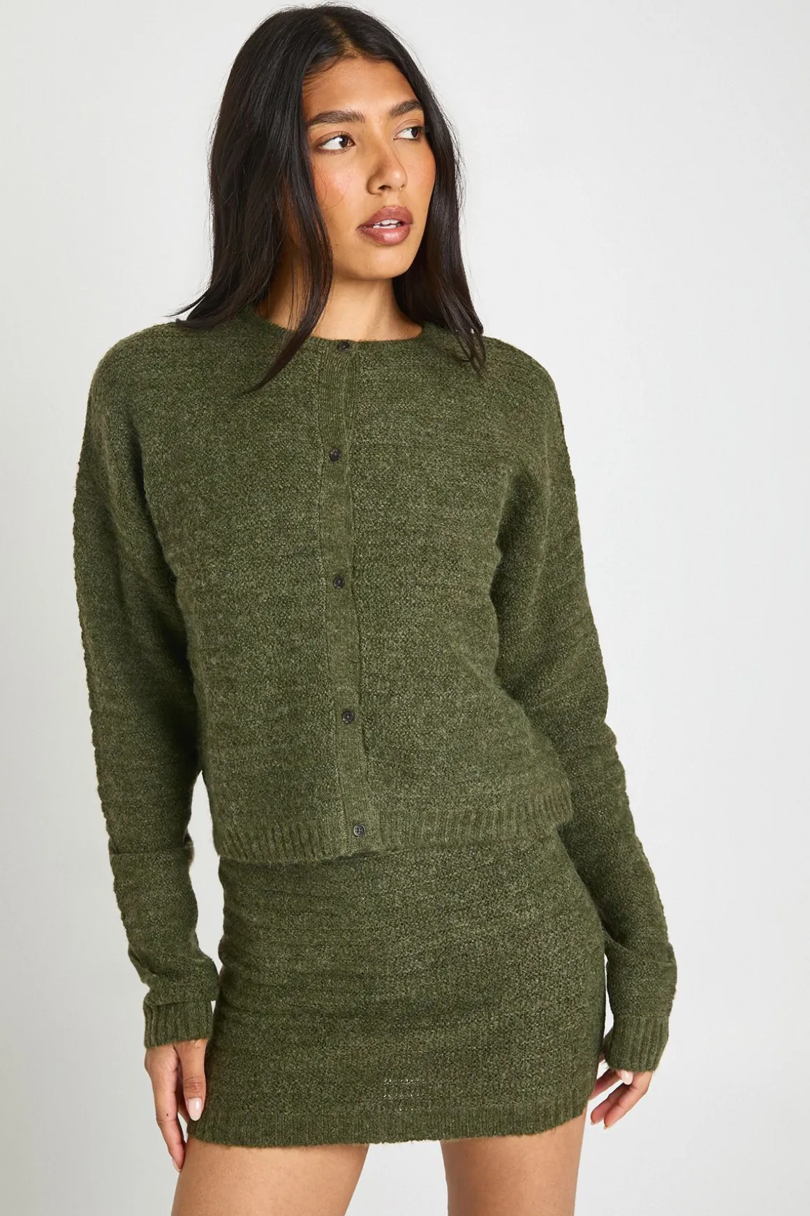Ensemble Coordonné Grande Taille Cardigan Boutonné Et Mini-jupe En Maille Texturée