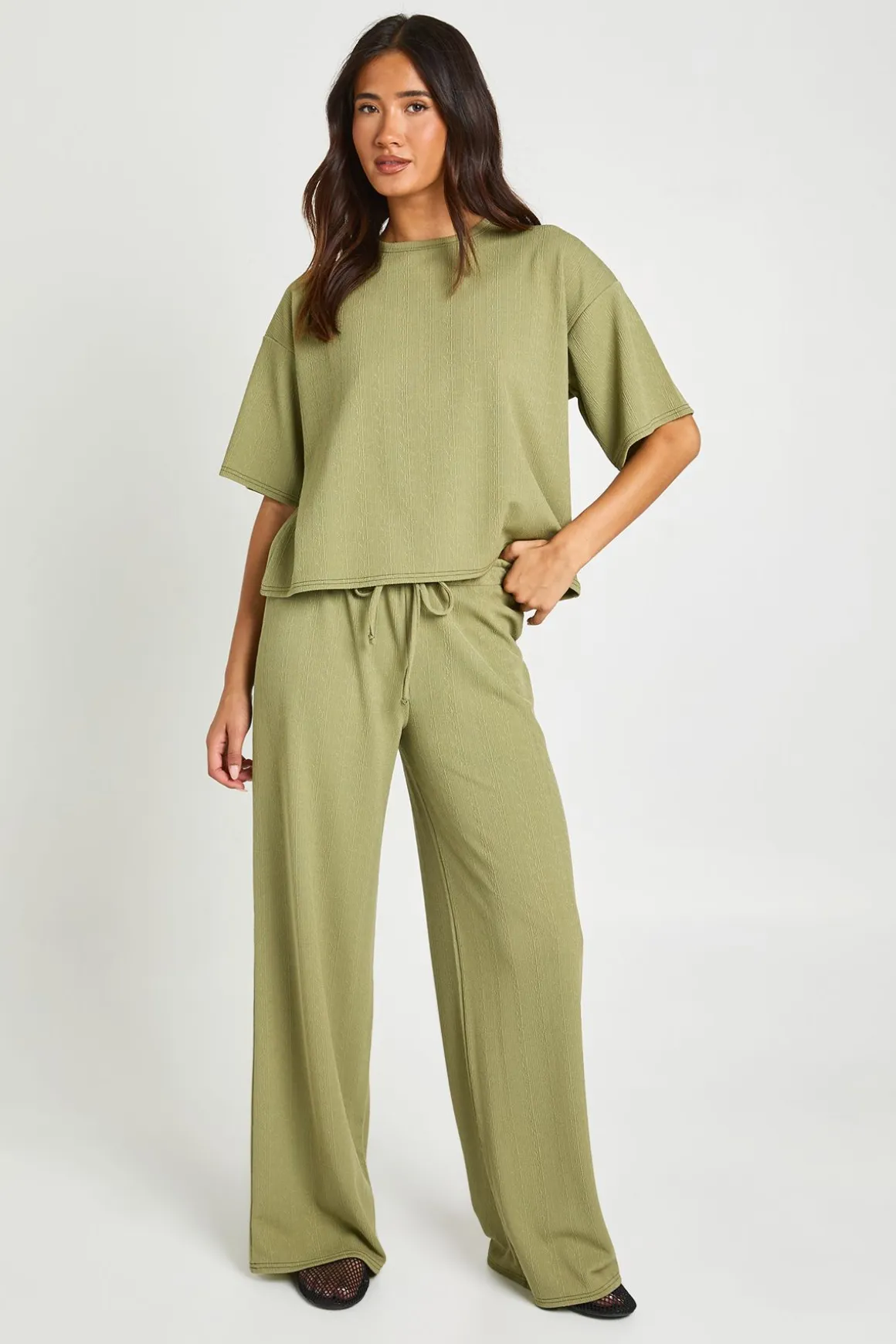 Ensemble Coordonné Haut Ample Oversize Et Pantalon Large En Tissu Froissé