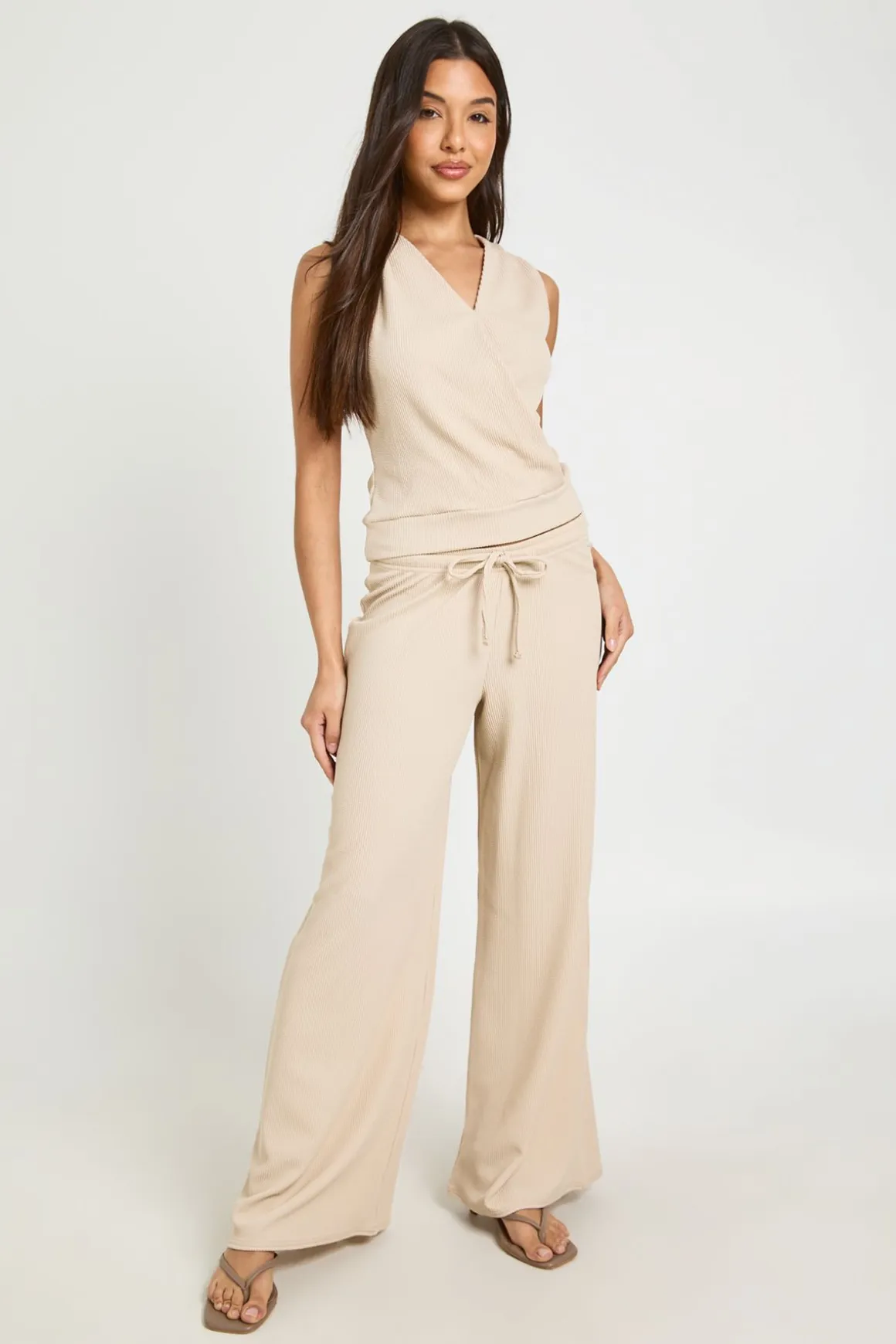 Ensemble Coordonné Haut Cache-cœur Col V À Ourlet Profond Et Pantalon Large