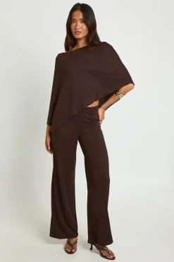 Ensemble Coordonné Haut Cape Texturé Épaules Dénudées Et Pantalon Large