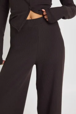 Ensemble Coordonné Haut Côtelé Manches Longues Boutonné Et Pantalon Jambes Larges Taille Haute