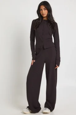 Ensemble Coordonné Haut Côtelé Manches Longues Boutonné Et Pantalon Jambes Larges Taille Haute