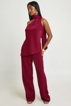 Ensemble Coordonné Haut Drapé À Détail Foulard Et Pantalon Jambes Larges