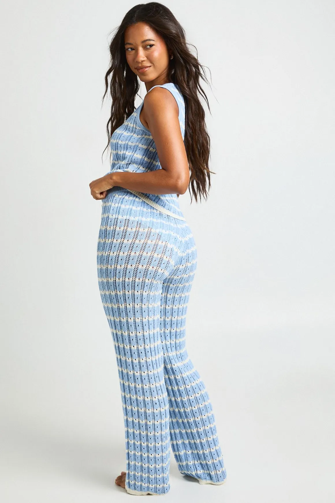 Ensemble Coordonné Haut En Maille À Rayures Crochet Et Pantalon Large