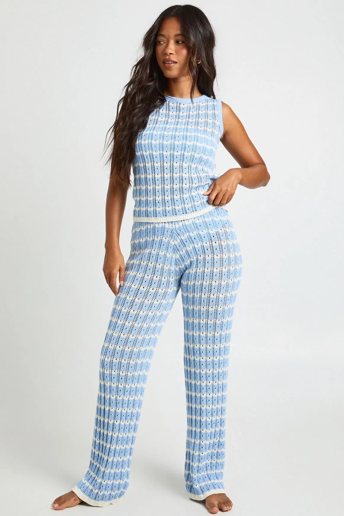 Ensemble Coordonné Haut En Maille À Rayures Crochet Et Pantalon Large