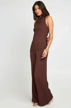 Ensemble Coordonné Haut Long Col Montant Et Pantalon En Tissu Froissé