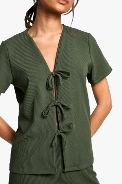 Ensemble coordonné haut à manches courtes en côtes avec nœud à l'avant et pantalon