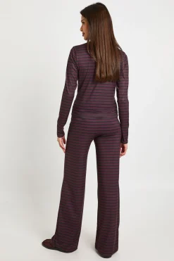 Ensemble coordonné haut à manches longues et pantalon avec patte boutonnée ornée de rayures