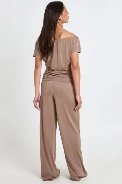Ensemble Coordonné Haut Épaules Dénudées Détail Nœud Et Pantalon Large En Modal