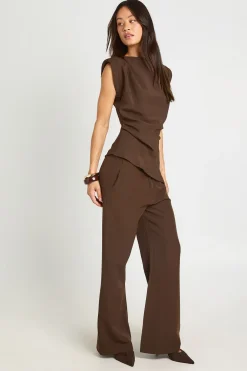 Ensemble Coordonné Haut À Épaulettes Asymétriques Et Pantalon Droit Jambe Haute
