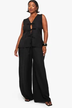 Ensemble coordonné look lin, haut à nouer à l'avant et pantalon à jambes larges