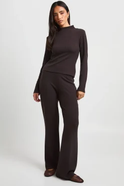 Ensemble Coordonné Pantalon Et Haut À Col Montant Manches Longues Texture Crêpée