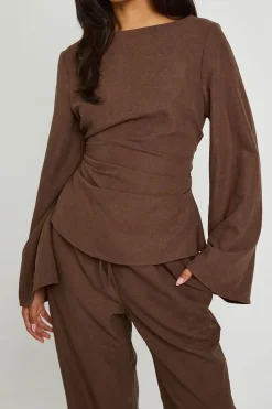 boohoo Ensemble Coordonné Pantalon Et Haut À Manches Évasées Froncées Effet Peau De Pêche<Femme Ensembles