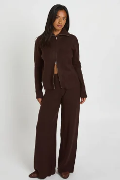 Ensemble Coordonné Petite En Maille Douce Avec Synthétiquell Zippé Et Pantalon Droit En Tricot