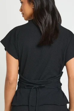 Ensemble Coordonné Petite Haut À Dos Noué Et Pantalon Large En Tissu Froissé