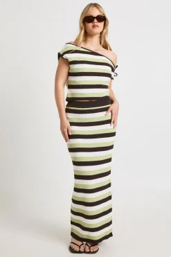 Ensemble Coordonné Petite Haut Tricoté Asymétrique À Une Épaule Et Jupe Longue