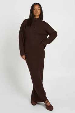 Ensemble Coordonné Petite Synthétiquell Col Zippé Maille Épaisse Et Jupe Longue