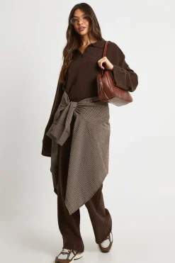 Ensemble coordonné : pull en maille oversize à col boutonné et pantalon à jambe droite