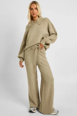 Ensemble coordonné : pull surdimensionné en maille avec détail de col en maille épaisse et pantalon à jambes larges