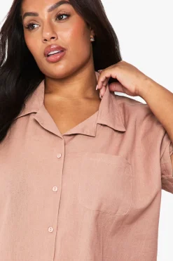 Ensemble coordonné style lin : Chemise à manches courtes et short à taille élastiquée