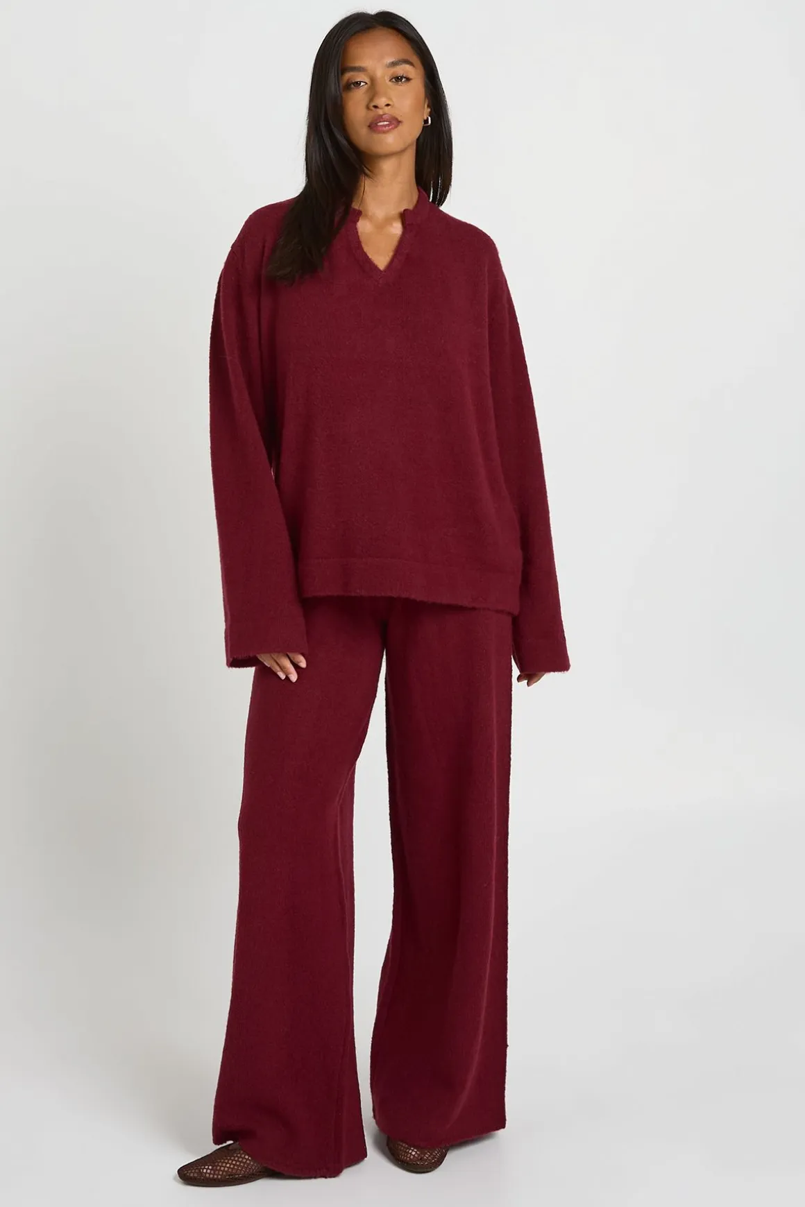 Ensemble Coordonné Synthétiquell Col V Détaillé Et Pantalon Large Petite