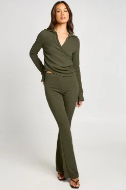 boohoo Ensemble Coordonné Top Cache-cœur Et Pantalon Évasé En Tissu Froissé Pour Grandes Tailles<Femme Ensembles