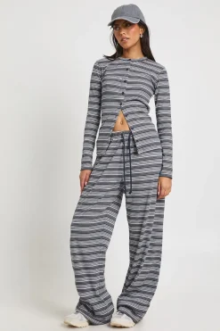 Ensemble Coordonné Top Rayé Côtelé à Manches Longues Boutonné et Pantalon
