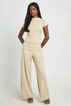 boohoo Ensemble Coordonné T-shirt Côtelé Ultra Doux Et Pantalon Large À Revers<Femme Tons Neutres|Looks De Rentrée