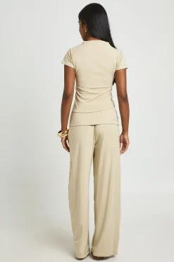 boohoo Ensemble Coordonné T-shirt Côtelé Ultra Doux Et Pantalon Large À Revers<Femme Tons Neutres|Looks De Rentrée