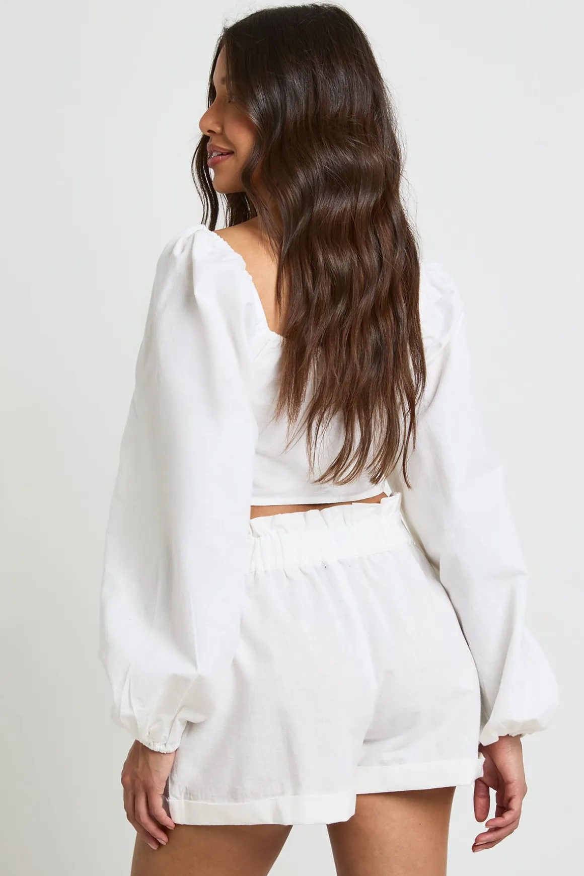 Ensemble Crop Noué Et Short Taille Paperbag Aspect Lin