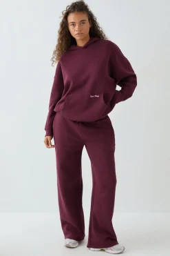 Ensemble de Jogging à Casynthétiqueche DSGN Studio avec Broderie Script