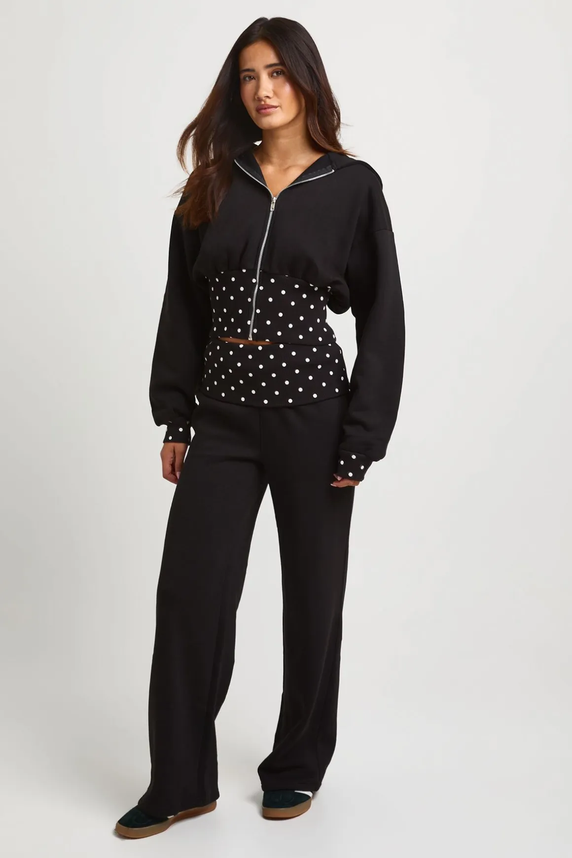 Ensemble De Jogging À Pois Contrastés Avec Ourlet Profond Et Taille Repliable